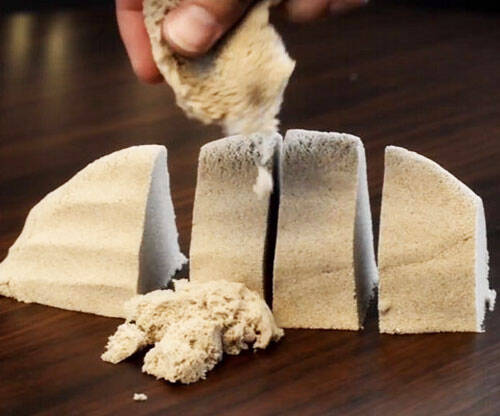 Kinetic Sand - //coolthings.us