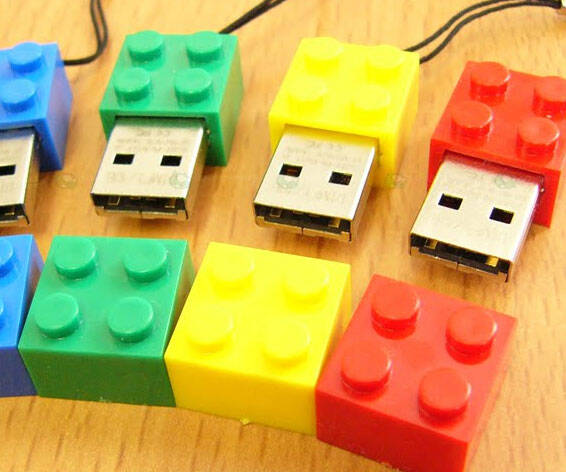 LEGO USB Drive