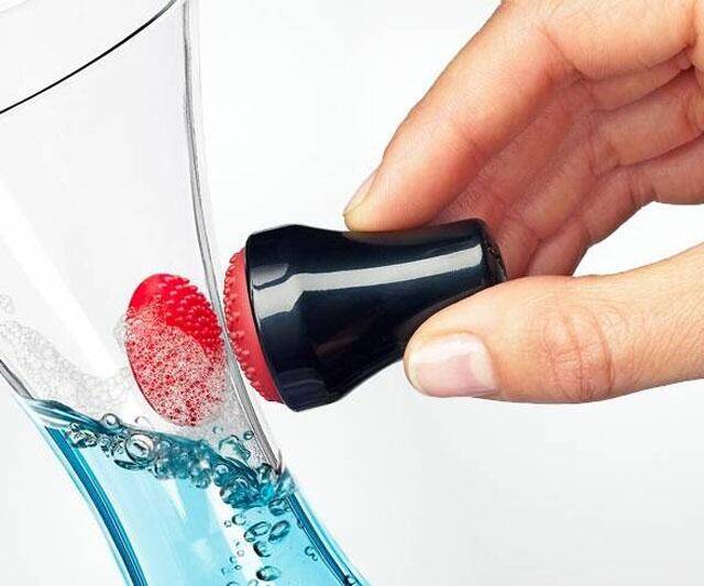 Magnetic Spot Scrubber - //coolthings.us