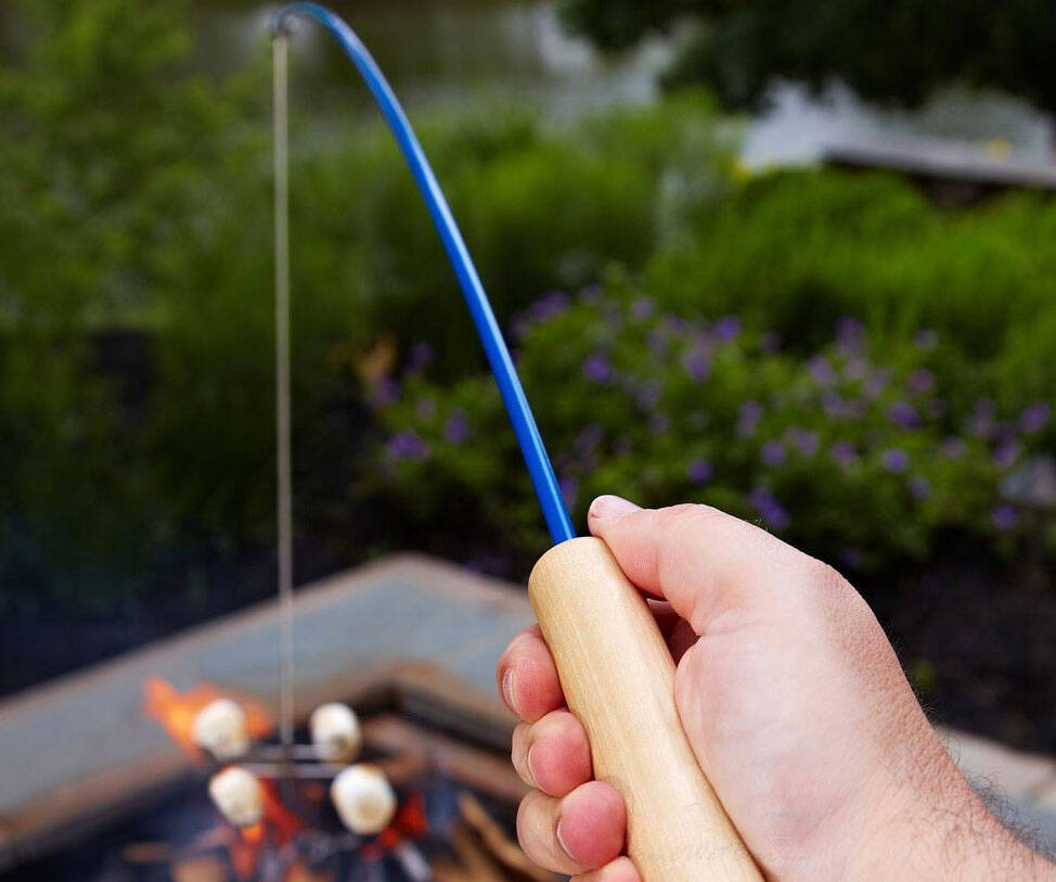 Marshmallow Roasting Fishing Pole - //coolthings.us