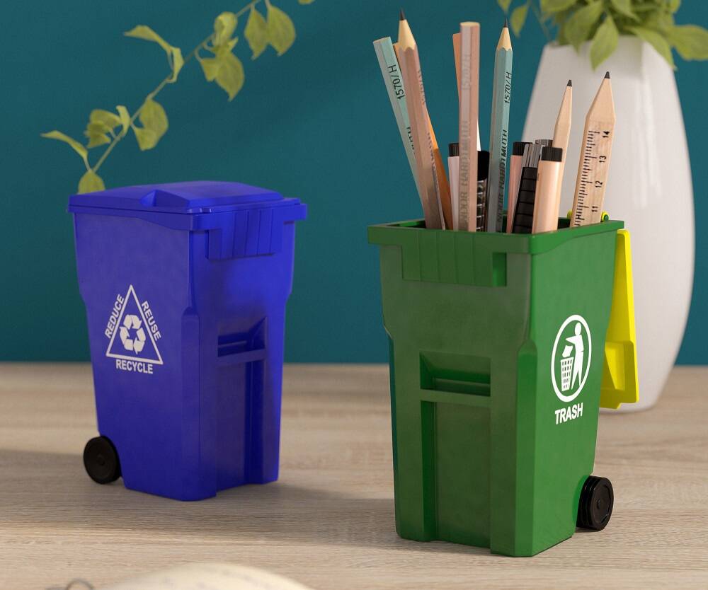 Mini Trash & Recycle Bin Pencil Holders - //coolthings.us