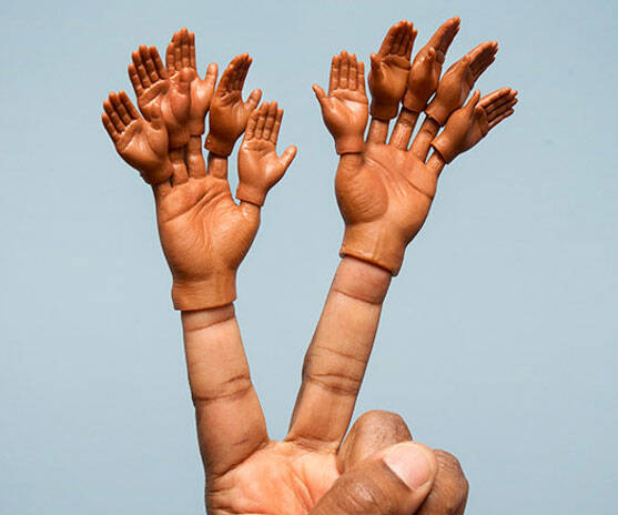 Mini Finger Hands For Finger Hands - http://coolthings.us