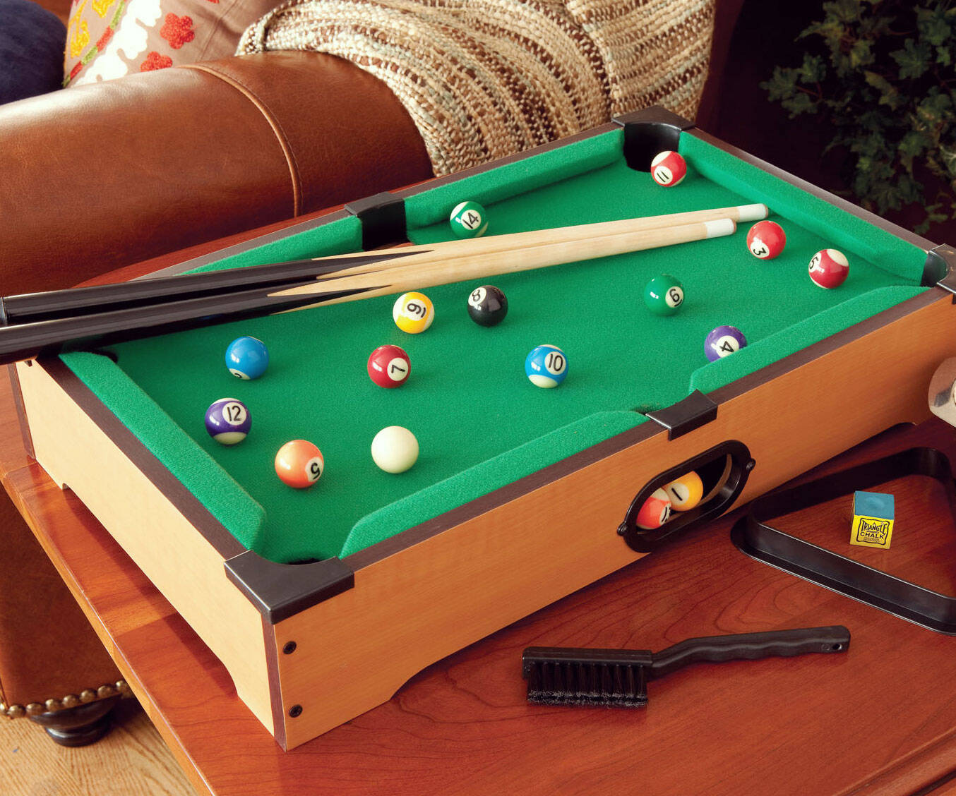 Mini Pool Table