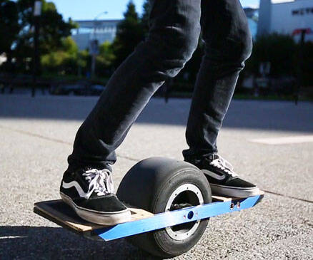 Self Balancing Electric Skateboard - coolthings.us