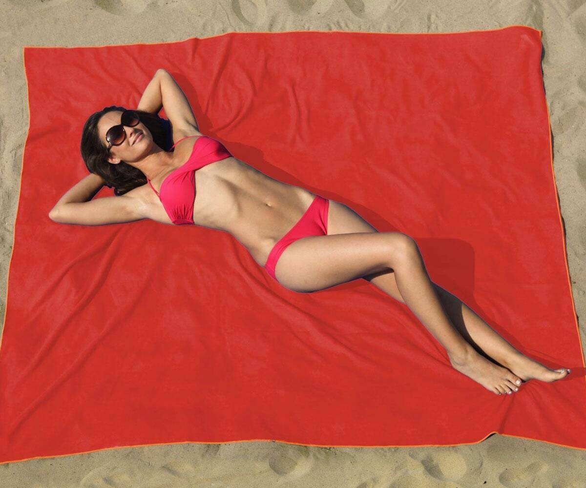 Oversized Microfiber Beach Blanket