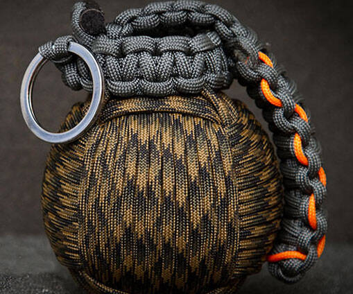 Paracord Survival Grenade - //coolthings.us