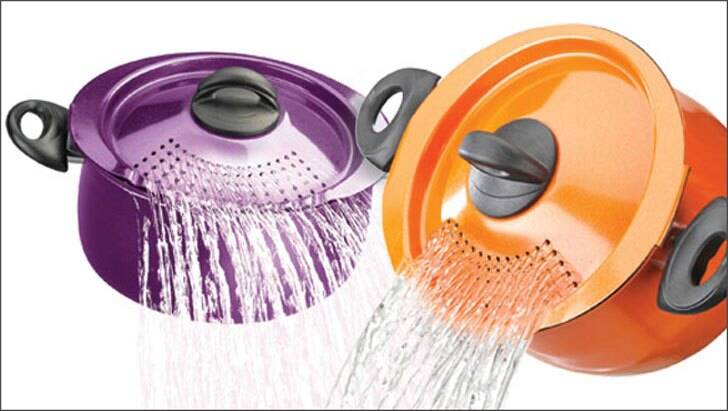 Pasta Pot with Strainer Lid