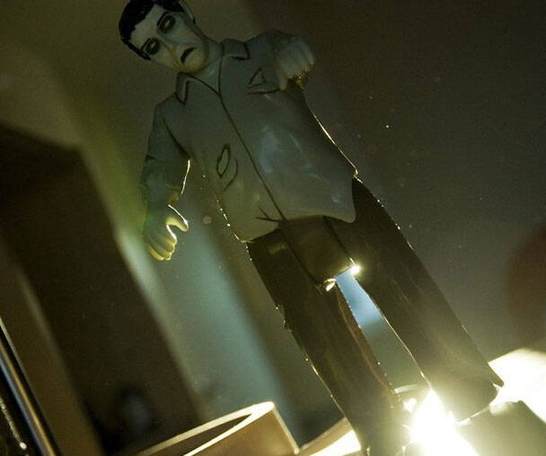 Remote Controlled Walking Zombie - coolthings.us