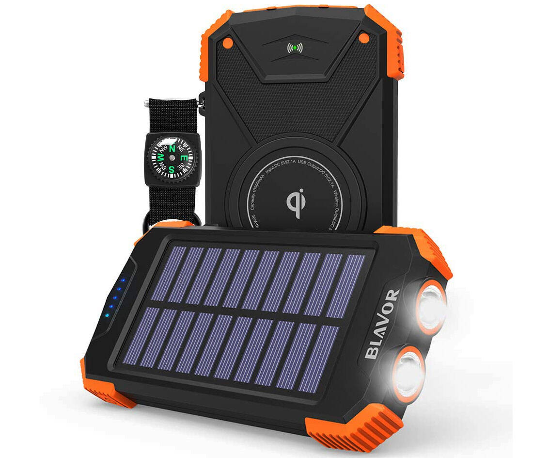 Rugged Solar Power Bank - coolthings.us