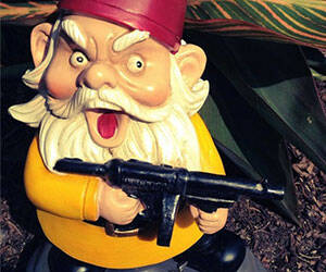 Scarface Lawn Gnome - coolthings.us