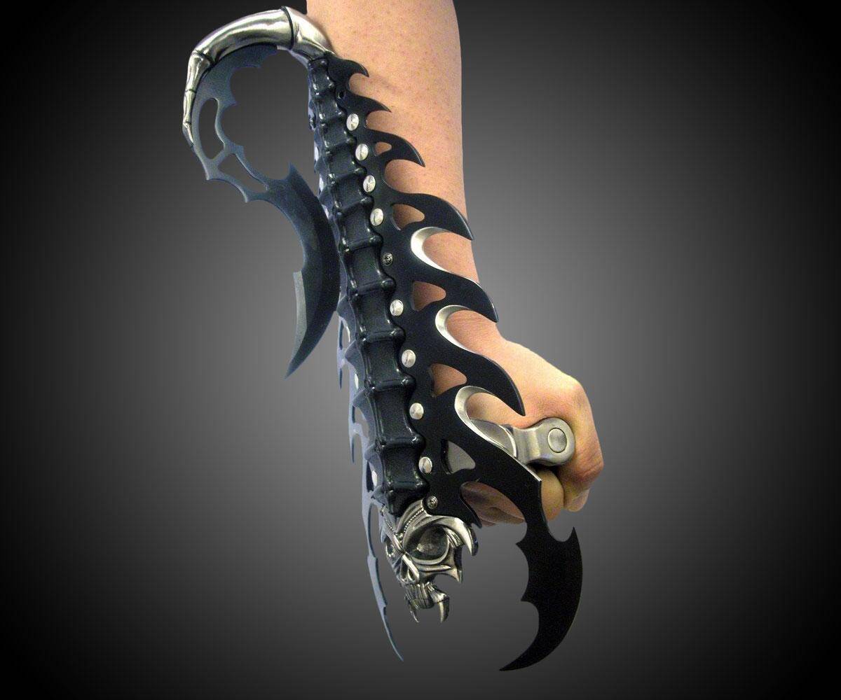 Scorpion Blade Arm Gauntlet