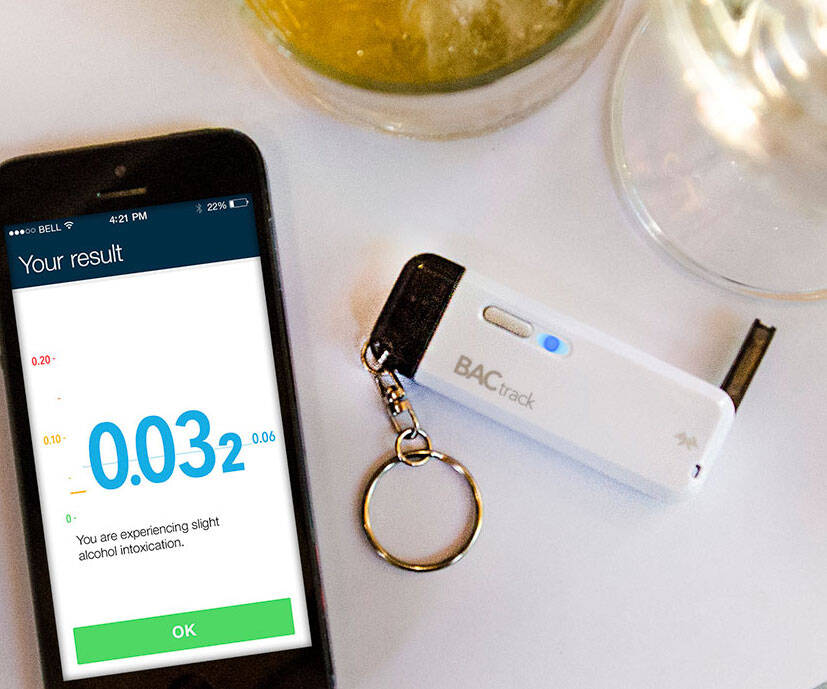 Smartphone Breathalyzer Keychain - //coolthings.us