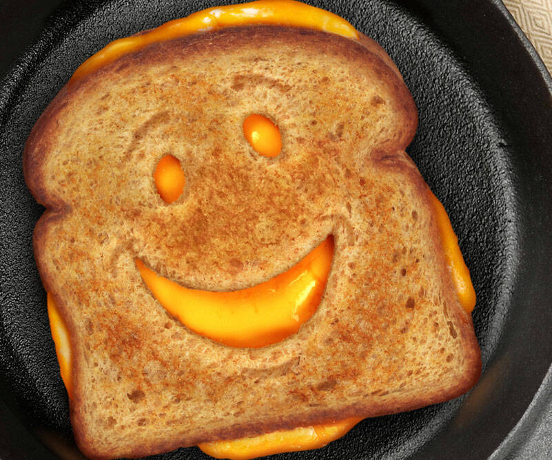 Smiley Face Sandwich Cutter - coolthings.us
