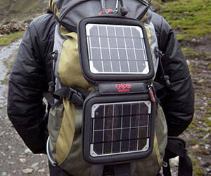 Solar Powered Backpack Charger - coolthings.us