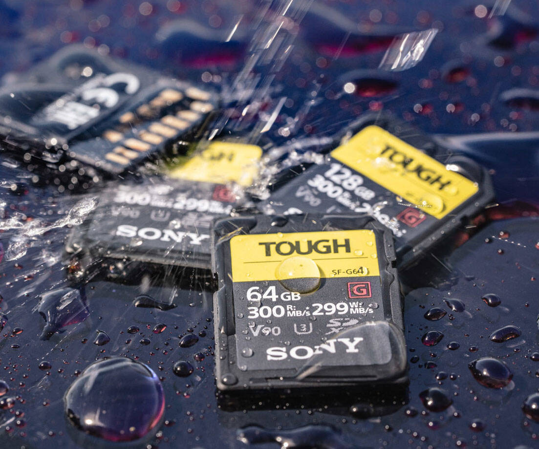 World's Toughest & Fastest SD Card - //coolthings.us