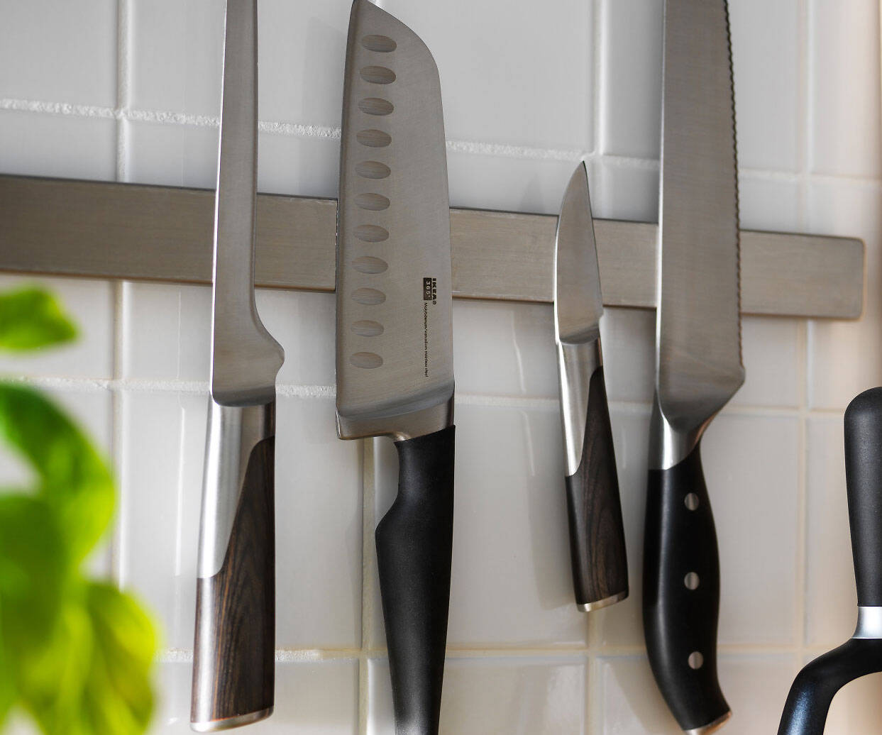 Stainless Steel Magnetic Knife Rack - coolthings.us
