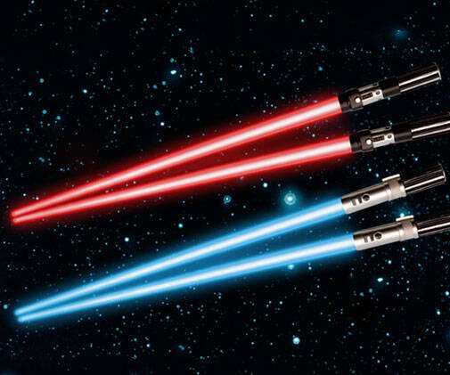Star Wars Lightsaber Chopsticks - //coolthings.us