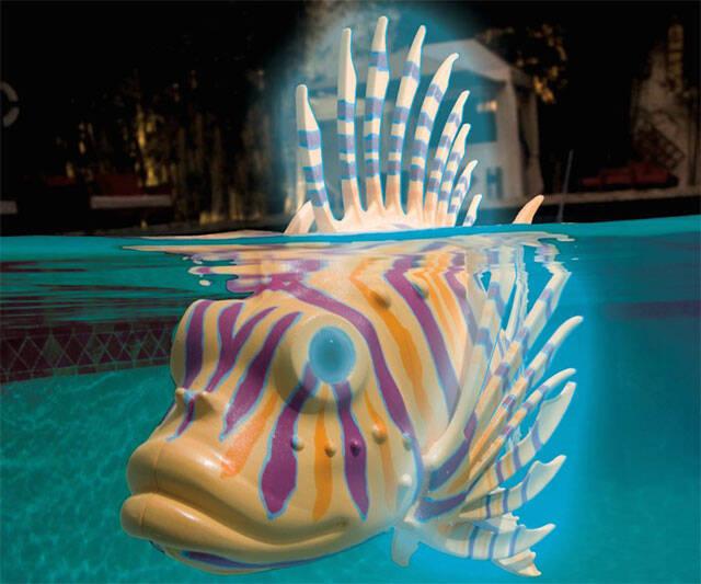 Swimming Pool Fish Bots - coolthings.us
