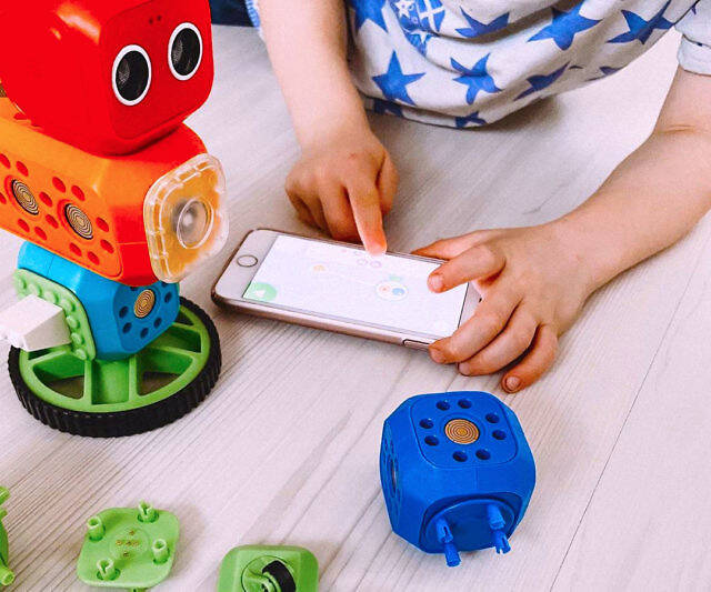 Robo Wunderkind Robotics Kit - coolthings.us