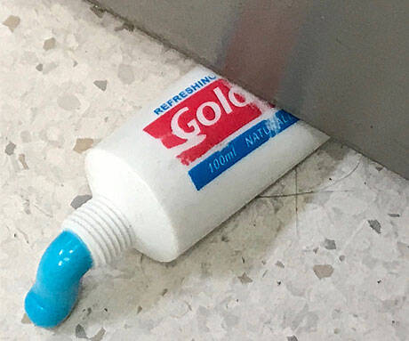Toothpaste Door Stopper - coolthings.us