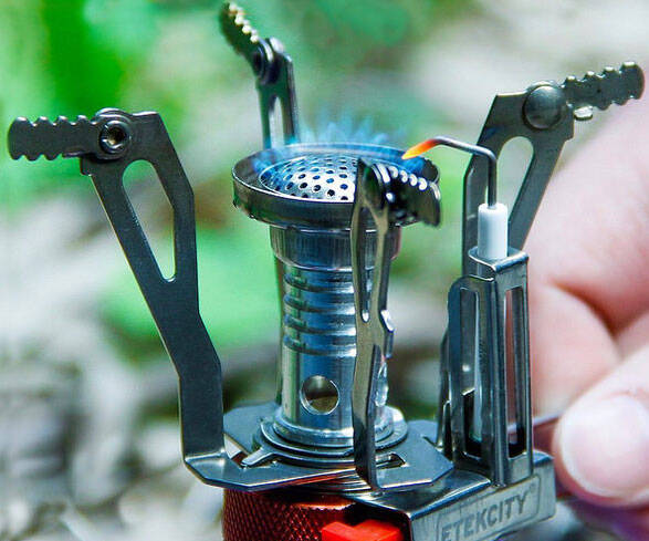 Portable Backpacking Camping Stoves with Ignition
