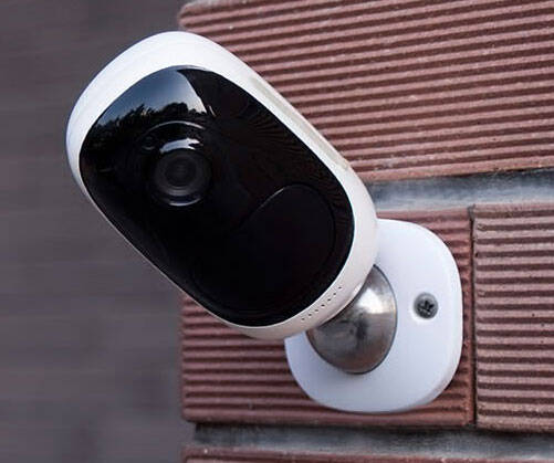 Truly Wire-Free Security Camera - coolthings.us