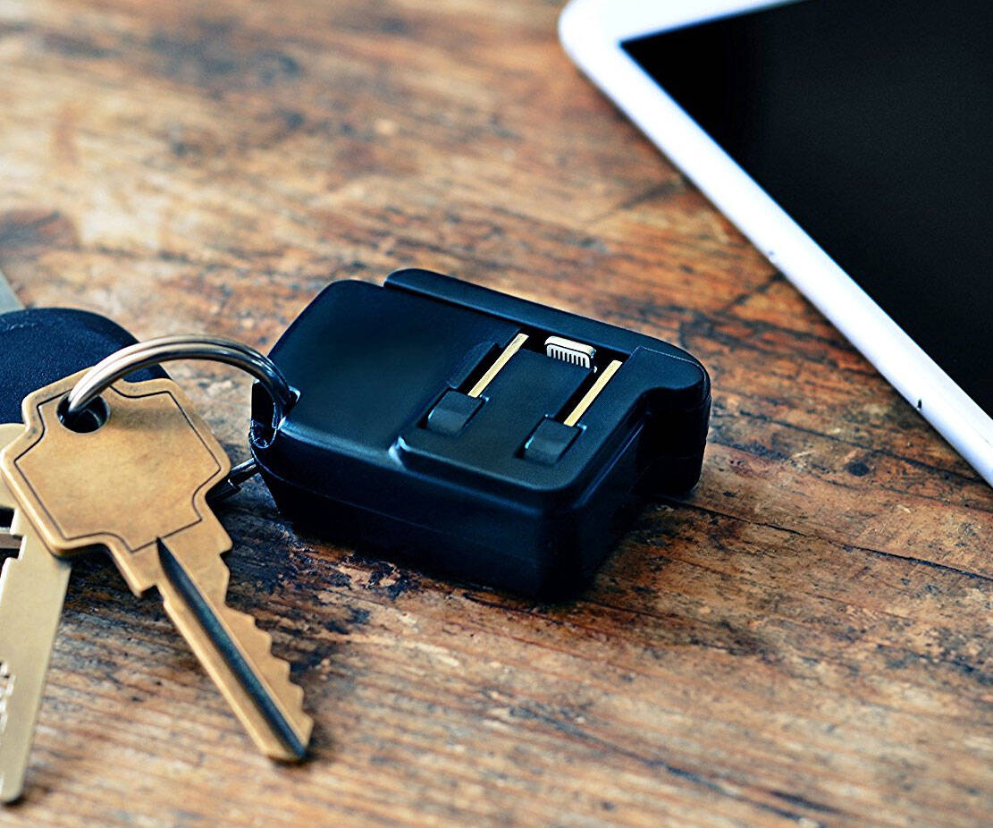 The Keychain Smartphone Charger - coolthings.us