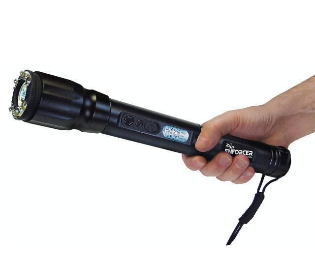 2,000,000 Volt Stun Gun Flashlight - //coolthings.us