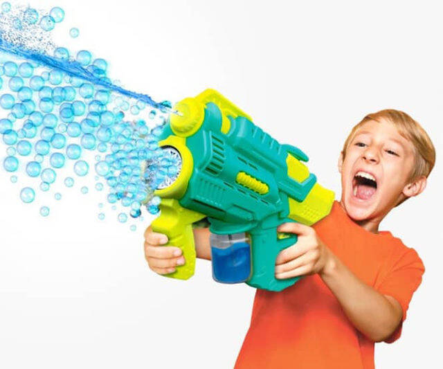 Color Bubbles Blaster And Water Gun - //coolthings.us