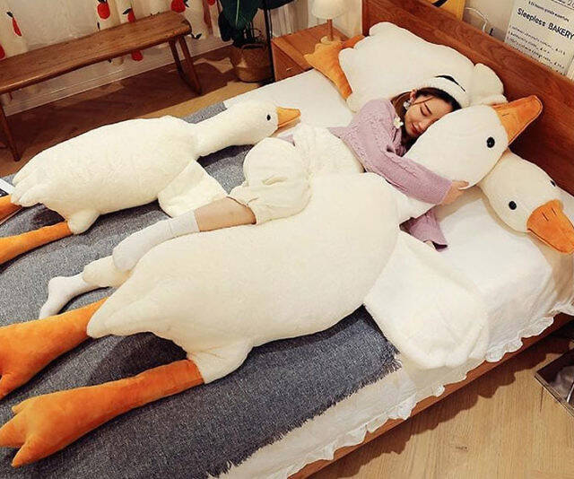 Giant Goose Plush Toy - //coolthings.us