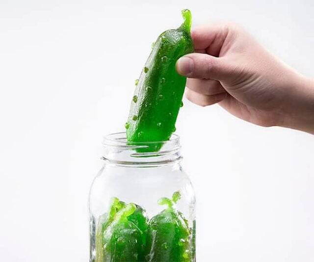 Gummy Dill Pickle - //coolthings.us