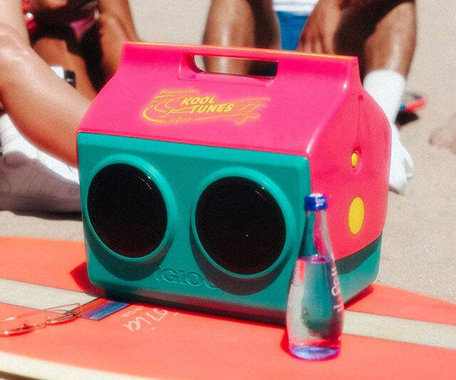 Igloo KoolTunes Boombox Cooler - //coolthings.us