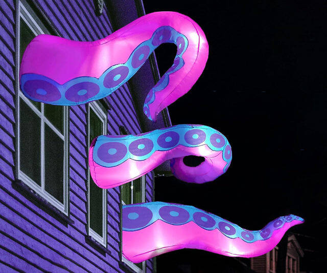 Inflatable Octopus Tentacles - //coolthings.us
