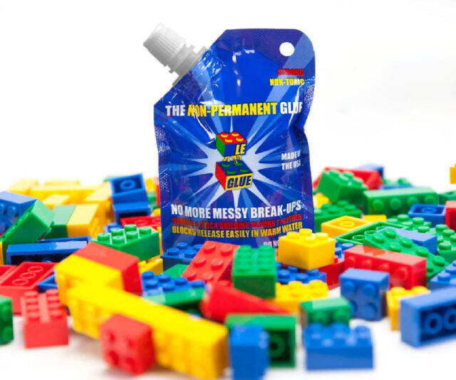 Temporary LEGO Glue - //coolthings.us