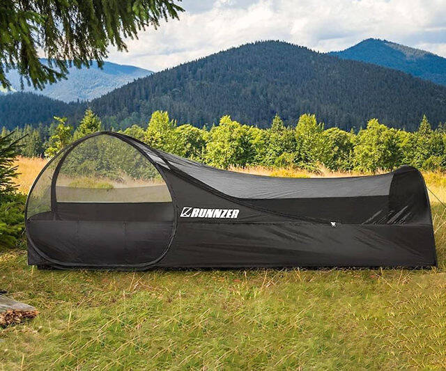 The Portable Mosquito Net Tent - //coolthings.us