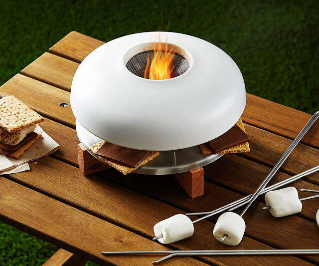 Chef'n Tabletop S'mores Maker - //coolthings.us