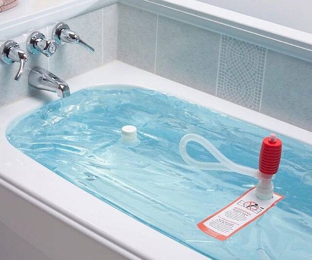 Emergency Water Container - //coolthings.us