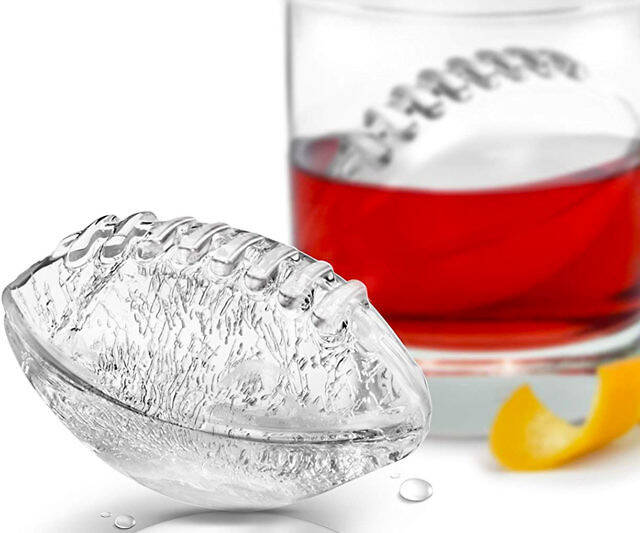 Football Ice Cubes - //coolthings.us