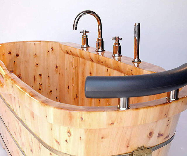 Freestanding Wooden Bathtub - //coolthings.us