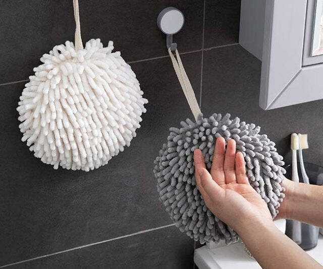 Fuzzy Hand Towels - //coolthings.us