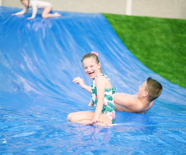Giant Backyard Blast Slip And Slide - //coolthings.us