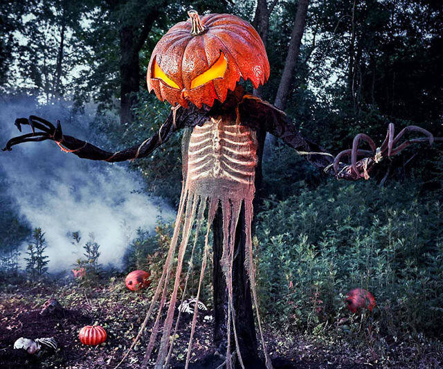 Gigantic Talking Pumpkin Monster Statue
