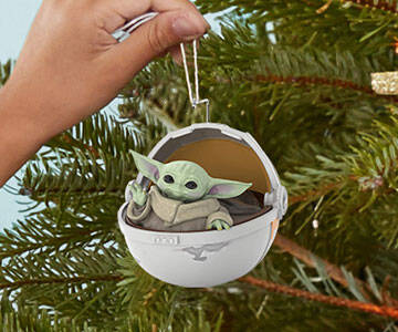 Baby Yoda Christmas Tree Ornament - //coolthings.us