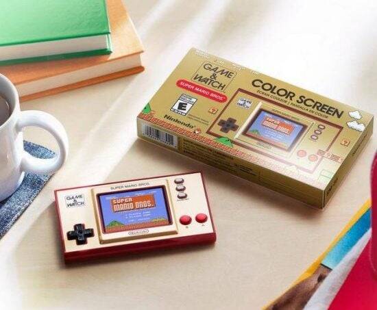 Handheld Super Mario Bros - //coolthings.us