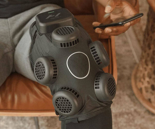 Hyperice Knee Therapy Device - //coolthings.us
