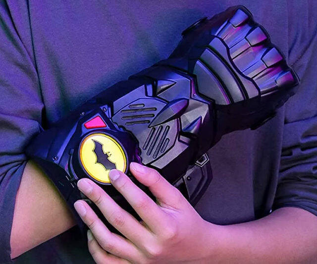 Interactive Batman Gauntlet - //coolthings.us