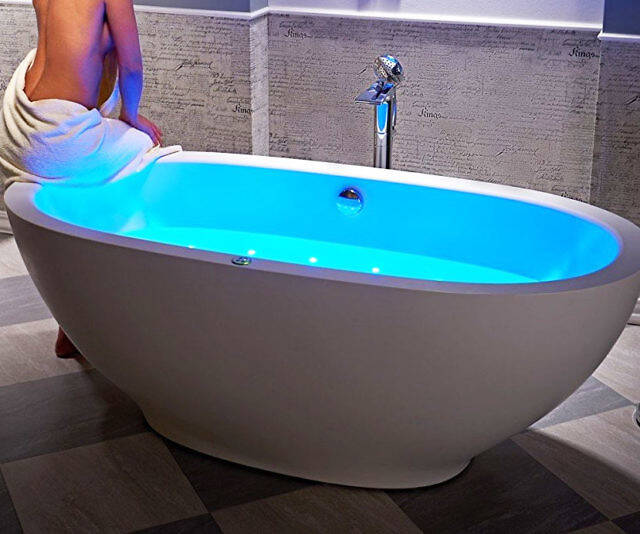 Chromotherapy Air Bathtub
