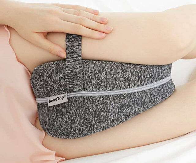 Ergonomic Side Sleeping Leg Pillow - //coolthings.us