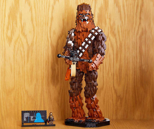 LEGO Chewbacca - //coolthings.us