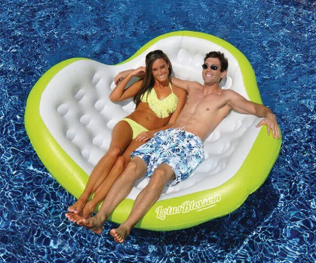 Lotus Blossom Double Comfort Lounger - //coolthings.us